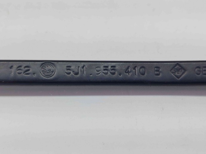 Brat stergator parbriz dreapta Skoda Fabia 2 (5J, 542) [Fabr 2007-2014] 5J1955410B
