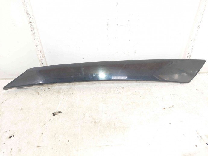 Ornament parbriz dreapta Skoda Fabia 2 (5J, 542) [Fabr 2007-2014] 5J6853264A