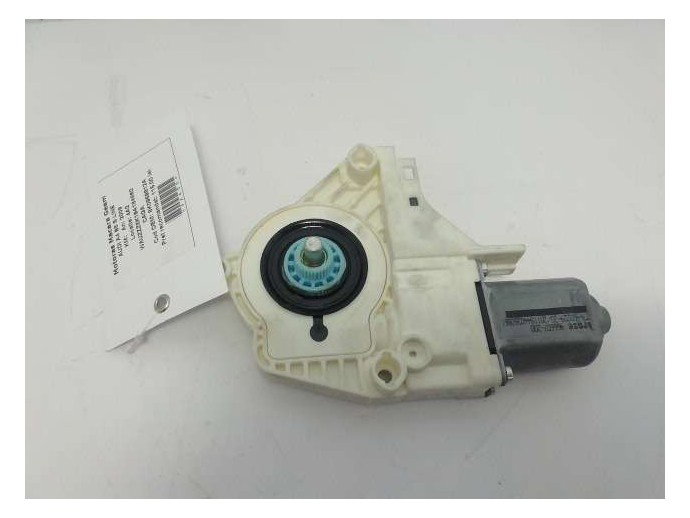 Motoras macara geam  dreapta spate AUDI A4 B8 S LINE CAGA 2009 8K0959812A