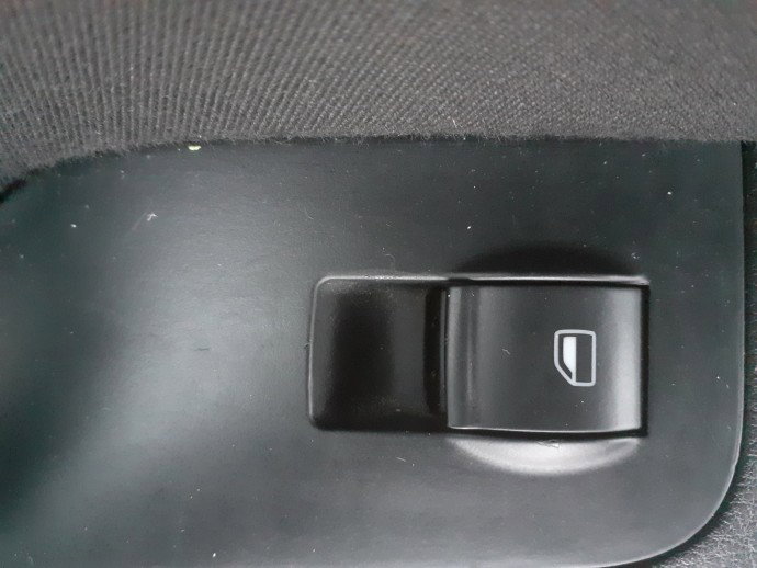 Buton geam electric dreapta spate Audi A4 B7