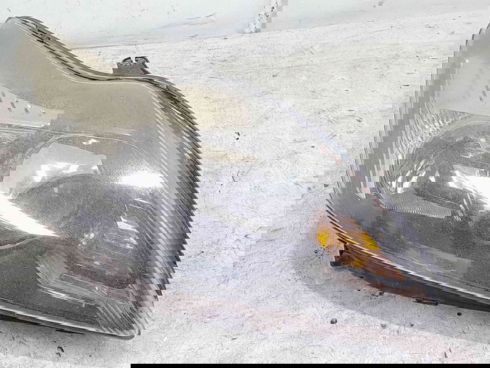 Far dreapta Ford Focus 2 (DA) [Fabr 2004-2012] 8M51-13D152-CE