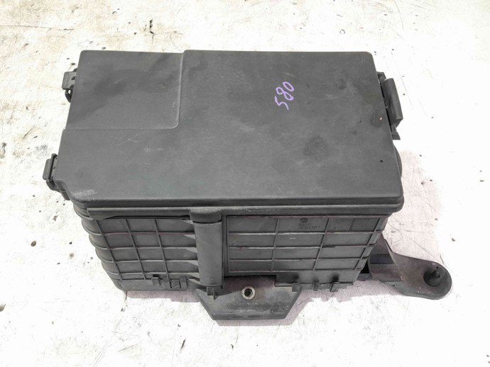 Carcasa baterie Audi A3 (8P1) [Fabr 2003-2012] 1K0915333-B 2.0 TDI BKD