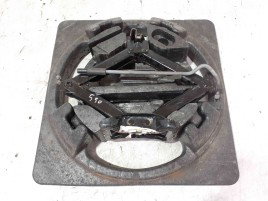 Set cric si cheie Ford Focus 2 (DA) [Fabr 2004-2012] OEM