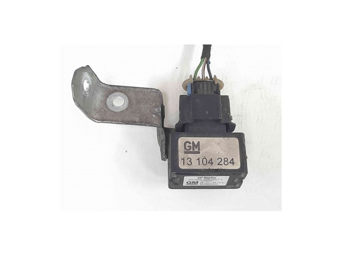 Senzor Acceleratie 13104284 Opel Vectra C 1.9 cdti