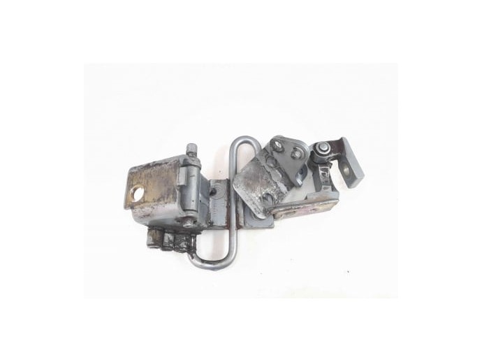 Balama usa fata 8E0831412B Audi A3 (8P1)