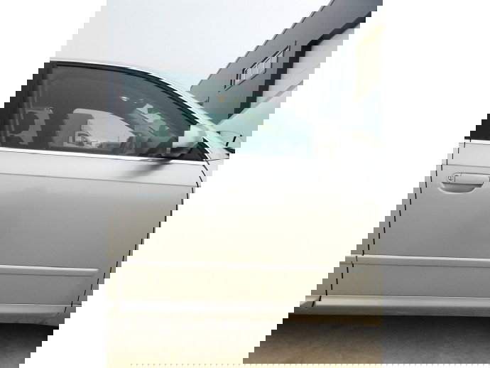 Usa dreapta fata Audi A4 B7