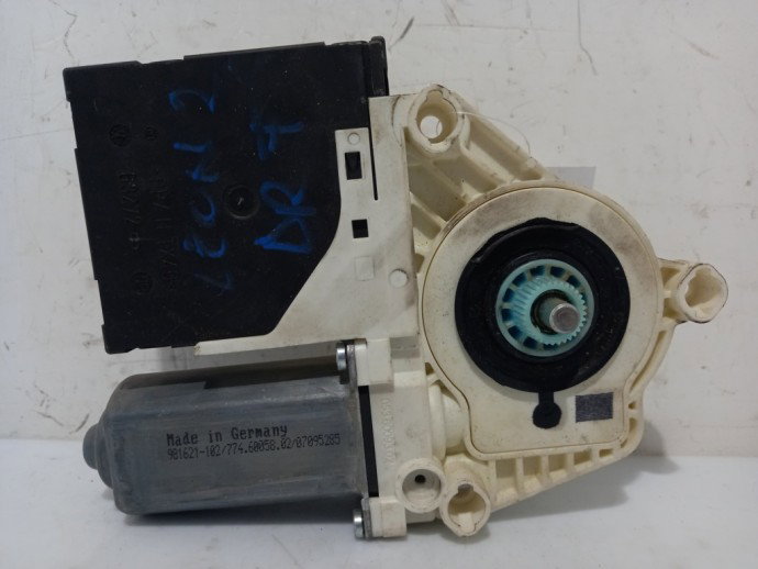 Motoras macara fata dreapta Seat Leon 1.6 BSE 1P0837402B 2005-2011