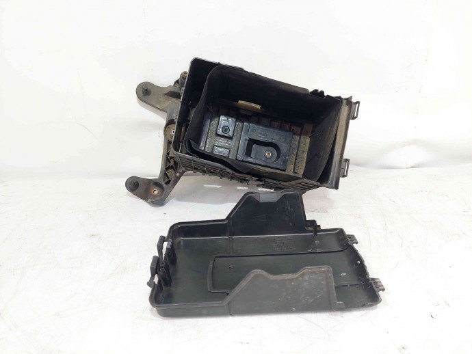 Carcasa baterie Skoda Superb II (3T4) [Fabr 2008-2015] 1K0915533 / 3C0915443A 1.6 TDI CAYC 