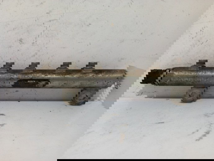 Rampa injectie Opel Vectra C 1.9 CDTI 551977370 2003-2008