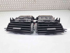  Grila aerisire centrala Mercedes Clasa C (W204) [Fabr 2007-2014] A2048308454