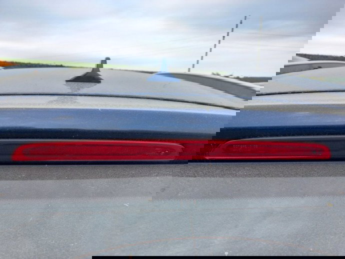 Stop luneta BMW X1 2.0 D OEM 2009-2015