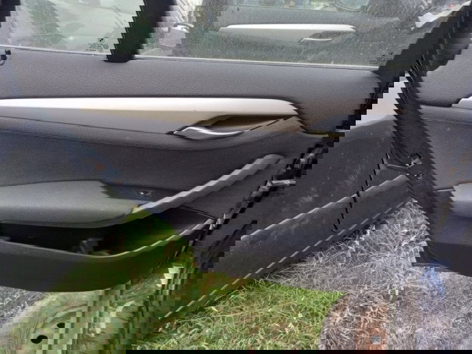 Tapiterie usa stanga spate BMW X1 2.0 D OEM 2009-2015