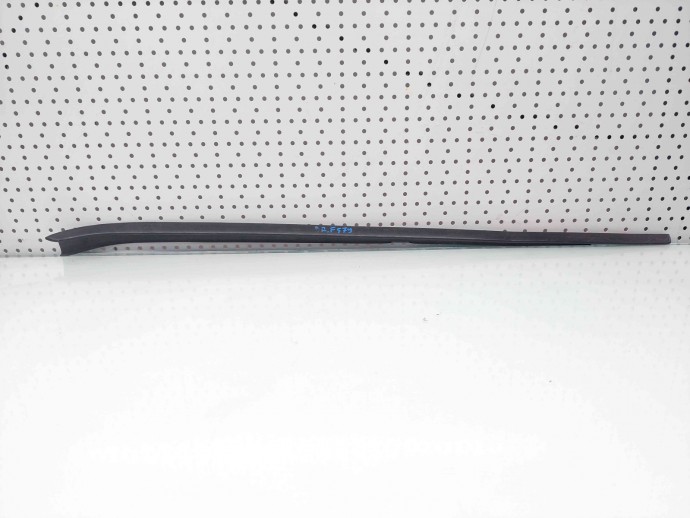 Cheder parbriz dreapta Skoda Superb II facelift (3T4) [Fabr 2008-2015] 3T0854328