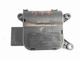 Motoras clapeta aeroterma bord Audi A4 (8EC, B7) [Fabr 2004-2008] 8E1820511