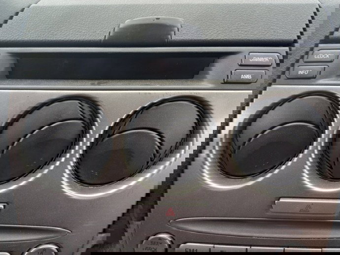 Grile aerisire centrale Mazda 6 2.0 D OEM 2002-2008