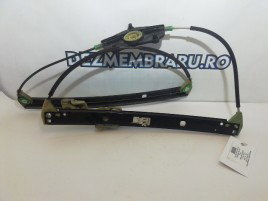 Macara geam dreapta fata Audi A4 B8 2.0 TDI CAGA 8K0837462 2008-2015