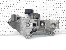 Suport accesorii Nissan Qashqai [Fabr 2007-2014] 8200669495 1.5 DCI K9K