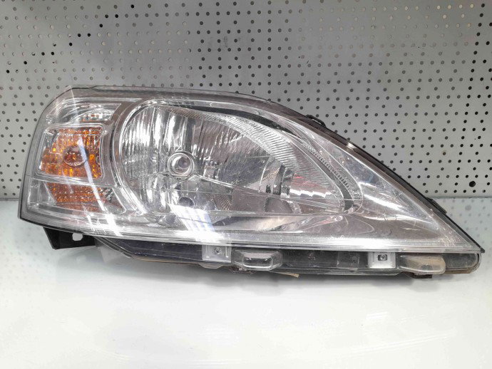 Far dreapta Dacia Logan (LS) [Fabr 2004-2012] 8200744754