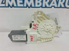 Motoras macara geam dreapta fata Audi A4 B8 2.0 TDI CAGA 8K0959802A 2008-2015