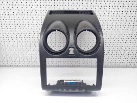 Ornament bord Nissan Qashqai [Fabr 2007-2014] P10381A77100