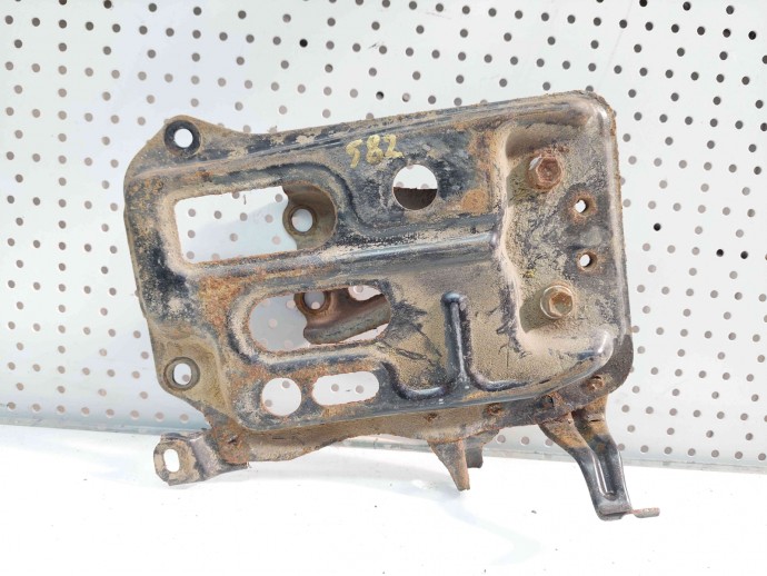 Suport baterie Toyota Auris (E15) [Fabr 2006-2012] OEM 1.4 D 1ND