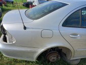 Aripa dreapta spate Mercedes W211 E-Class 2.2 CDI OEM 2002-2009