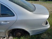 Aripa stanga spate Mercedes W211 E-Class 2.2 CDI OEM 2002-2009