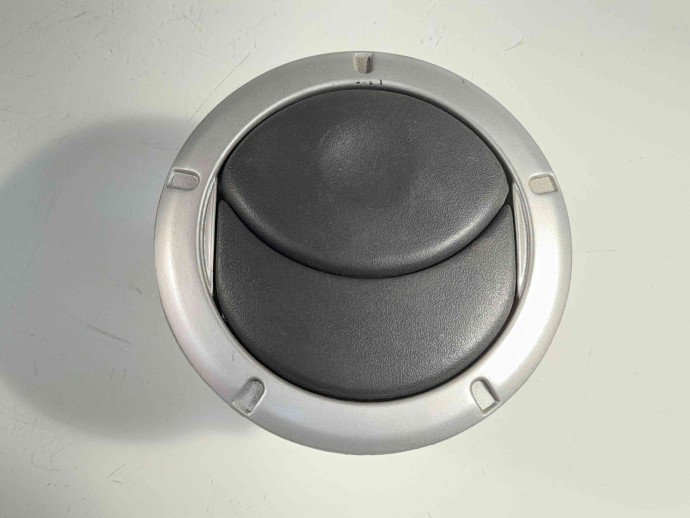 Grila aerisire stanga Dacia Logan (LS) [Fabr 2004-2012] 820212480