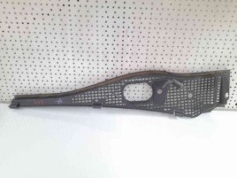 Grila stergator parbriz-dreapta Dacia Logan (LS) [Fabr 2004-2012] 8200294316