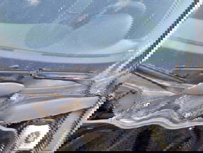 Grila stergatoareMercedes W211 E-Class 2.2 CDI OEM 2002-2009