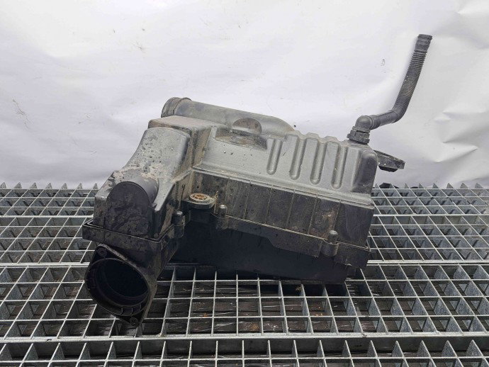 Carcasa filtru aer Skoda Octavia 2 Combi (1Z5) [Fabr 2004-2013] 3C0129607BD 1.6 TDI CAYC  