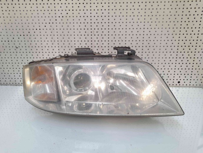 Far dreapta Audi A6 (4B2, C5) [Fabr 1997-2005] OEM