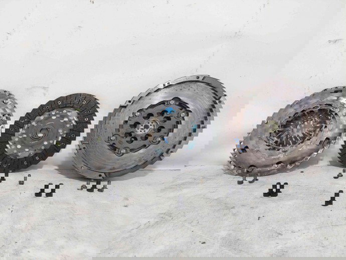 Kit ambreiaj volanta masa dubla Kia Sportage II [Fabr 2004-2010] OEM 2.0 CRDI D4EA  103 KW / 140CP