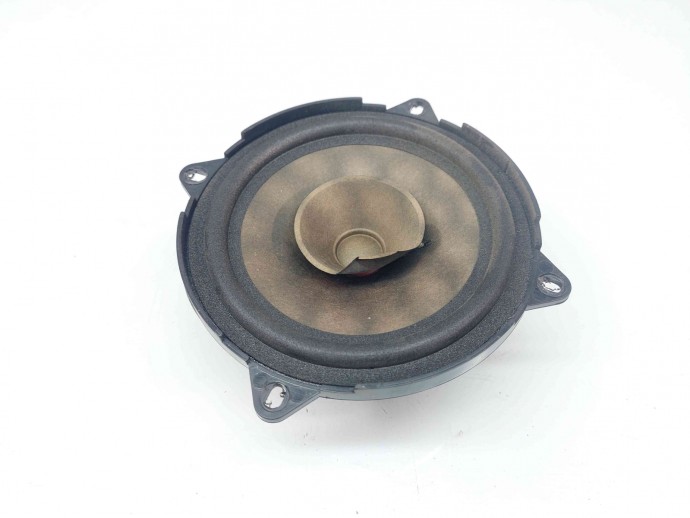 Boxa stanga fata Dacia Sandero [Fabr 2008-2012] 8200715163