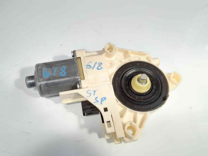 Motoras geam stanga spate Renault Fluence [Fabr 2010-prezent] 827310012R
