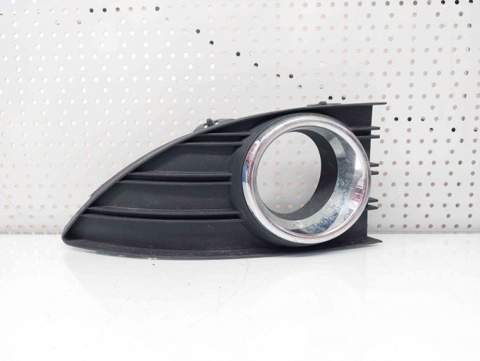 Grila proiector stanga Renault Fluence [Fabr 2010-prezent] 261A40002R