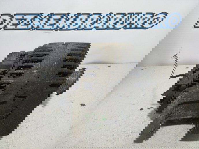 Alternator Opel Vectra C 2.2 DTI 13108596 2003-2008 