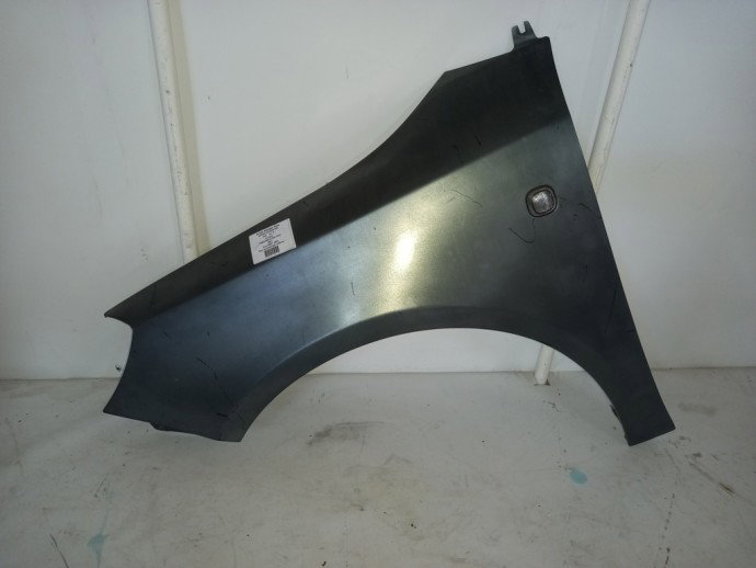 Aripa stanga fata Skoda Roomster 1.4 BNV OEM  2006-2015