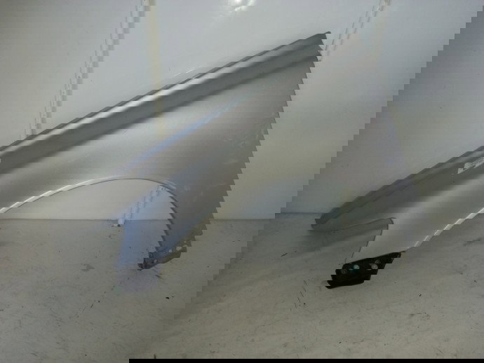 Aripa stanga fata Volvo S40 2.0D  OEM 2004-2012