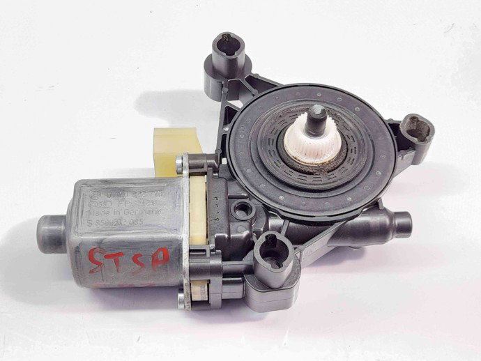 Motoras geam stanga spate Audi A3 Sportback (8VS, 8VM) [Fabr 2013-prezent] 5Q0959801 / 0130822713