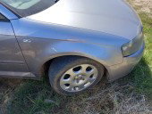 Aripa dreapta fata Audi A3  1.6 Benz OEM 2003-2012