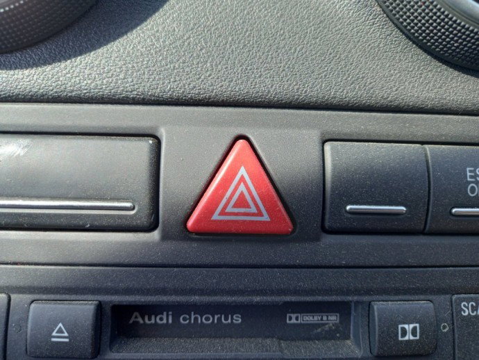Buton avarii Audi A3 1.6 Benz OEM 2003-2012