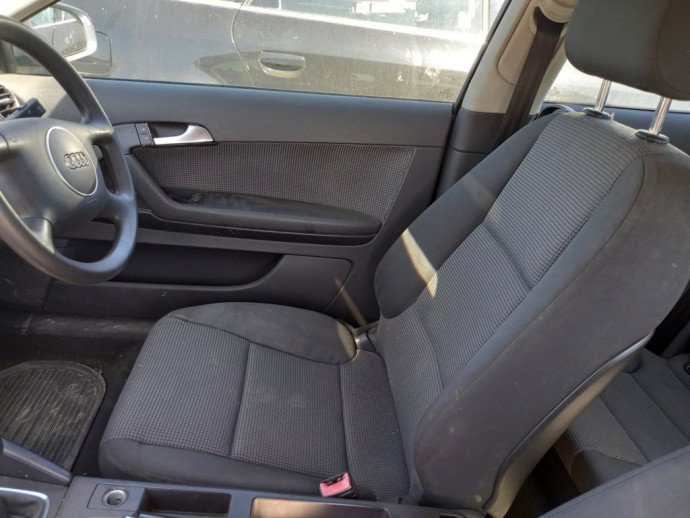 Scaun dreapta Audi A3 1.6 Benz OEM 2003-2012