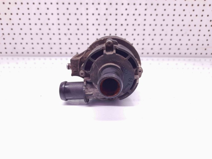 Pompa recirculare apa Audi A3 Sportback (8VS, 8VM) [Fabr 2013-prezent] 5G0965567 2.0 TDI CRBC 
