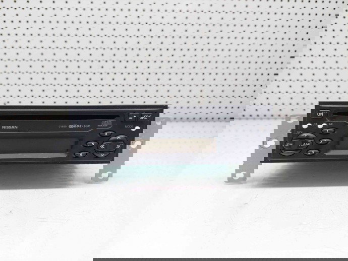 Radio CD Nissan X-Trail (T30) [Fabr 2001-2007] 28185EQ300