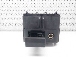 Sertar bord Nissan X-Trail (T30) [Fabr 2001-2007] 68108EQ400