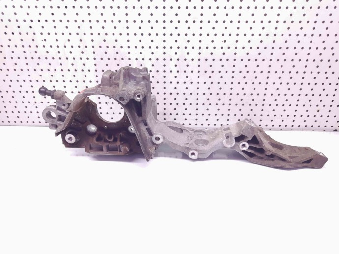 Suport accesorii Audi A3 Sportback (8VS, 8VM) [Fabr 2013-prezent] 04L903143B 2.0 TDI CRBC