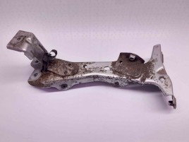 Suport aripa dreapta fata Audi A3 Sportback (8VS, 8VM) [Fabr 2013-prezent] 8V0821136