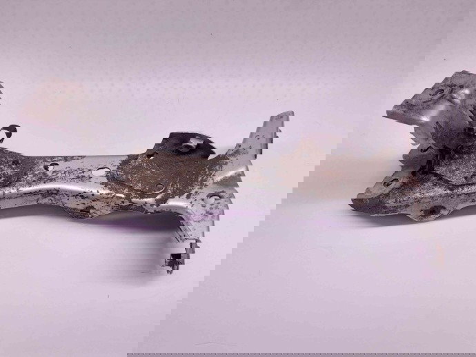 Suport aripa dreapta fata Audi A3 Sportback (8VS, 8VM) [Fabr 2013-prezent] 8V0821136