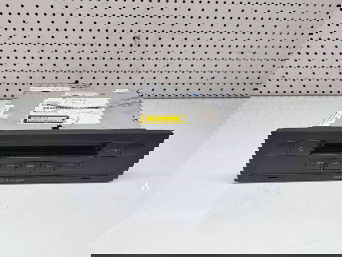  Magazie CD Audi Q7 (4LB) [ Fabr 2006-2014] 4L0910110B